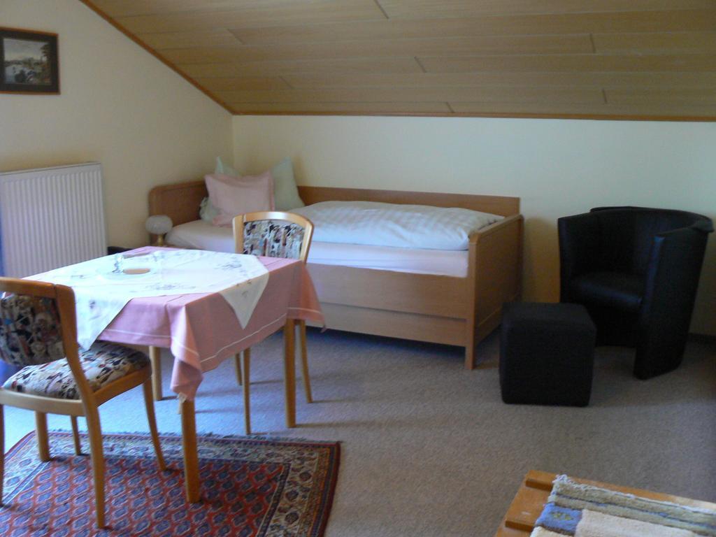 Haus Evelyn / Haus Heidemarie Hotel Bad Füssing Habitación foto